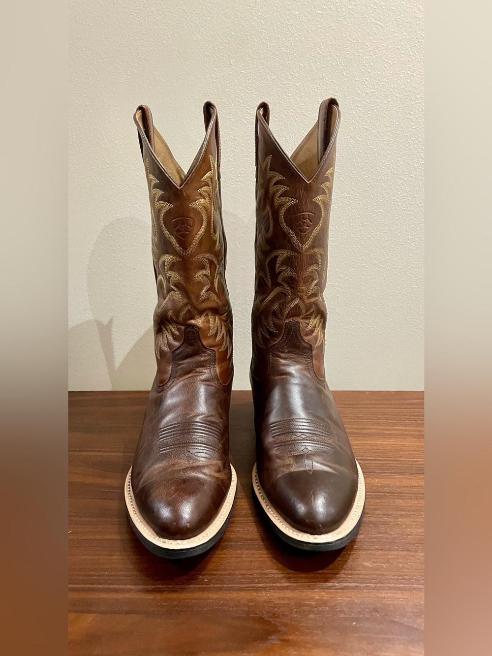 Ariat Men’s Western Cowboy Boots Brown Leather Square Toe Size 9D EUC